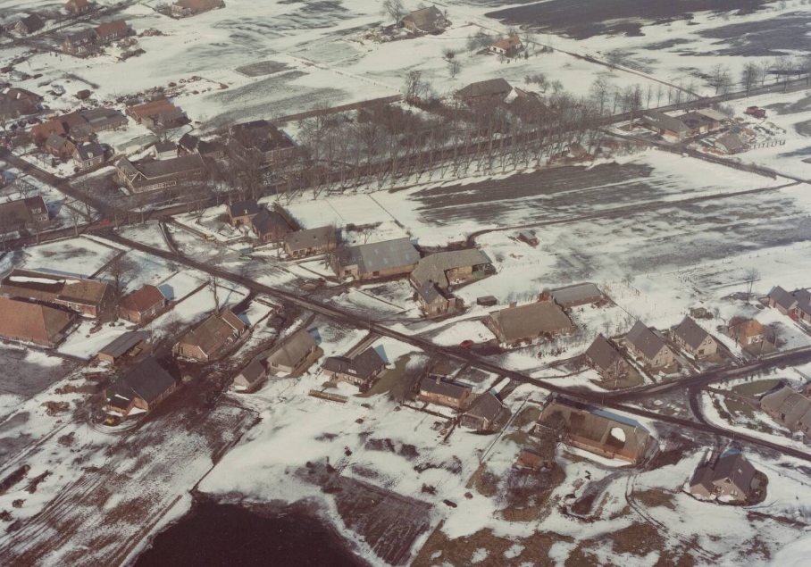 Luchtfoto — Annen