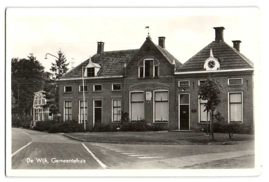 Gemeentehuis — De Wijk