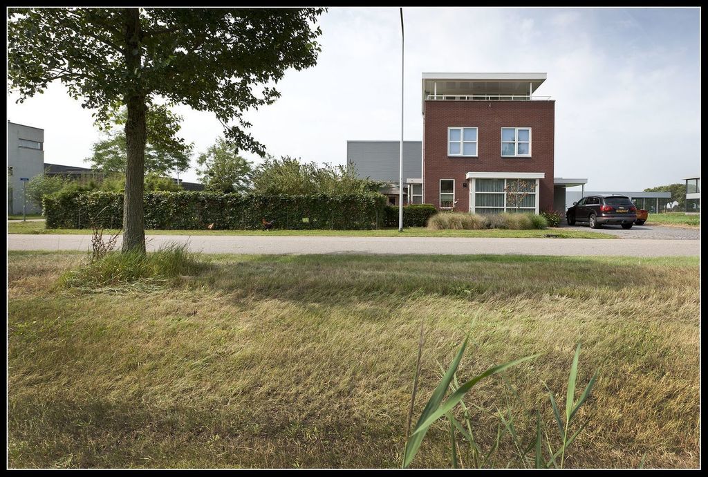 Ampere — Meppel