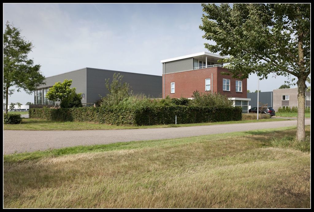 Ampere — Meppel