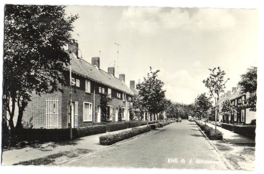 GJ Gilotstraat — Ens