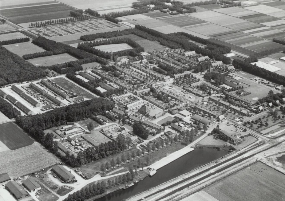 Luchtfoto's — Ens