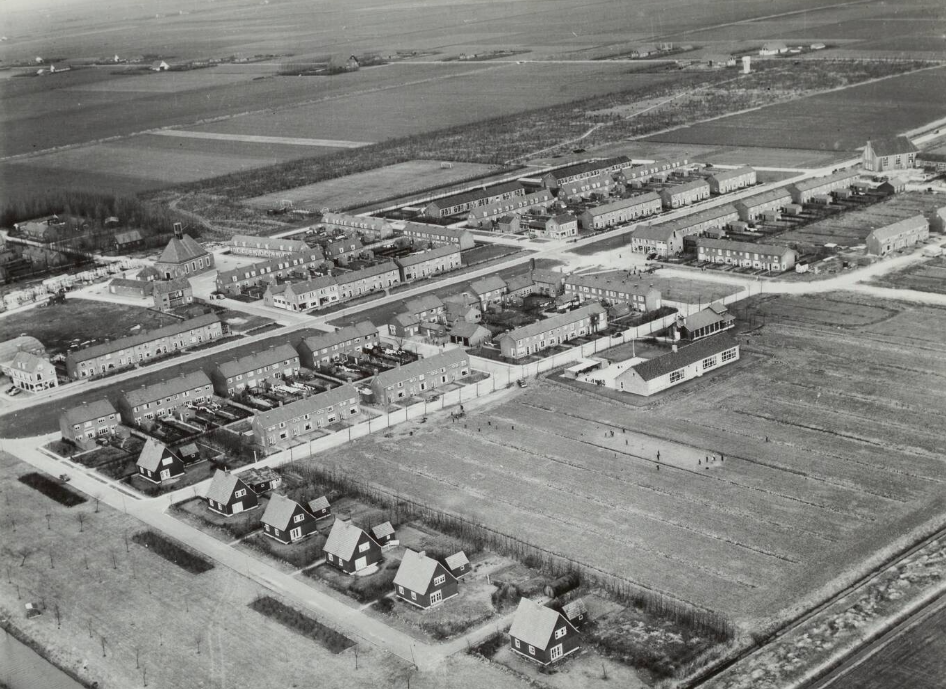 Luchtfoto's — Ens