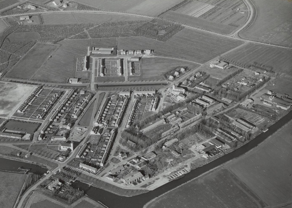 Luchtfoto's — Marknesse