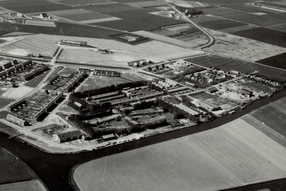 Luchtfoto's — Marknesse