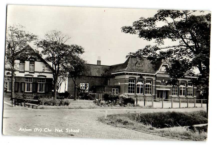 Scholen — Anjum