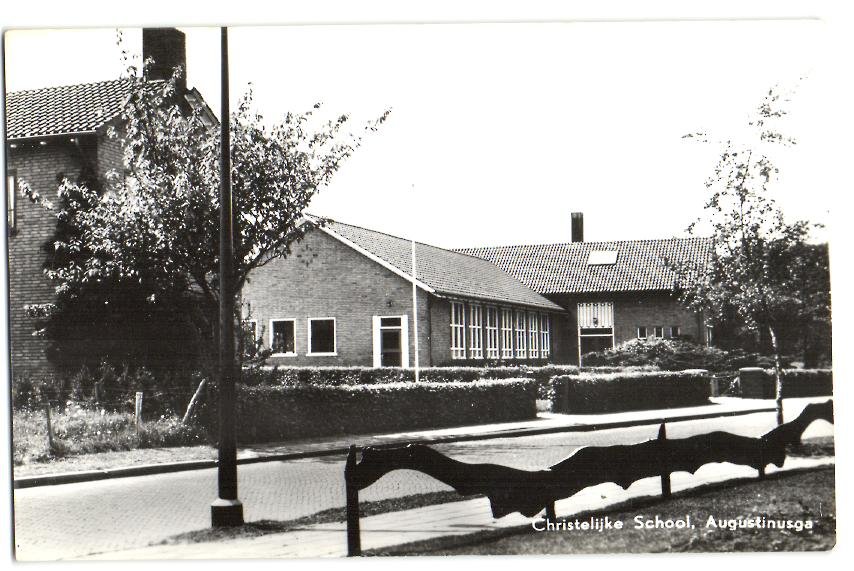 Scholen — Augustinusga