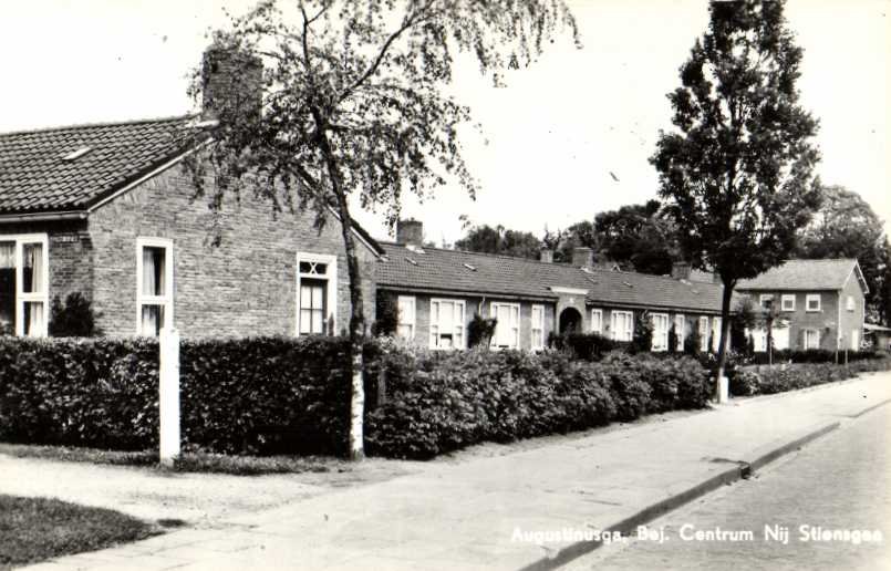 Bejaardenhuis — Augustinusga