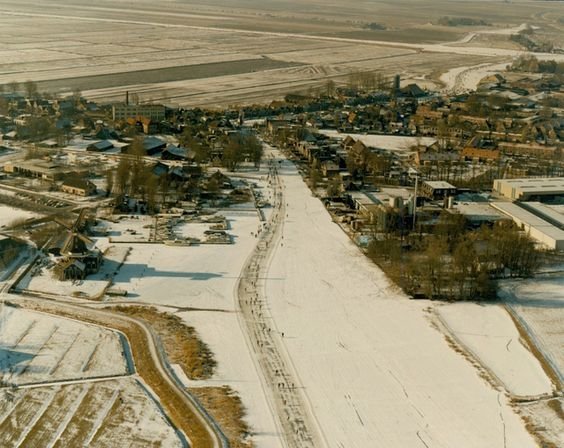 Luchtfoto — IJlst