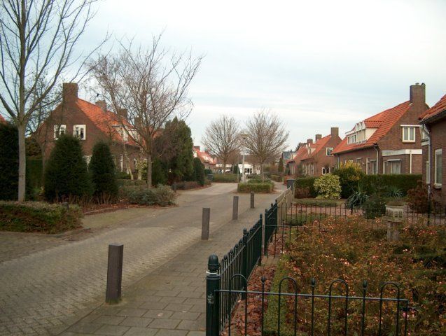 Burgemeester Woutersstraat — Beneden Leeuwen