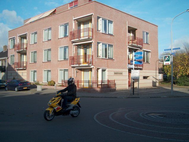 Dijkstraat — Beneden Leeuwen