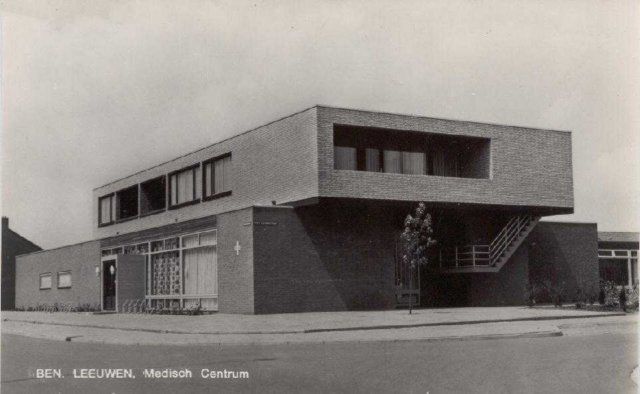 Rozenstraat — Beneden Leeuwen
