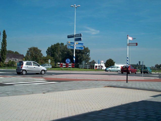 Van Heemstraweg — Beneden Leeuwen