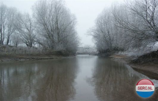 Strangkade — Beneden Leeuwen
