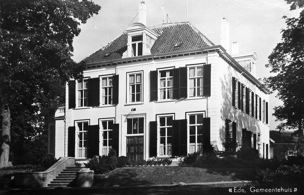 Gemeentehuis — Ede