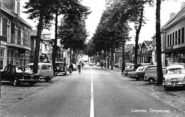 Dorpsstraat — Lunteren