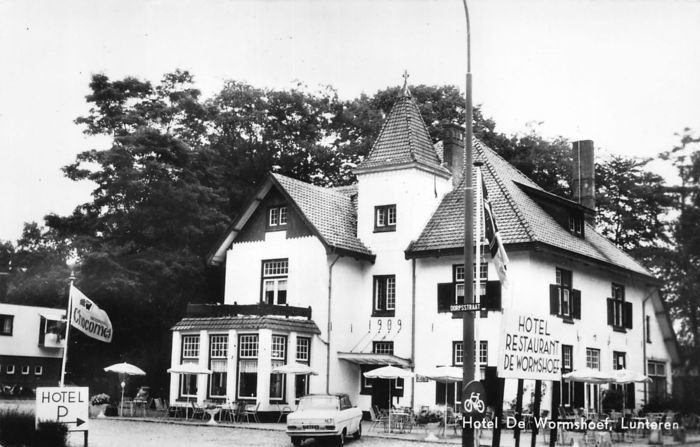 Dorpsstraat — Lunteren