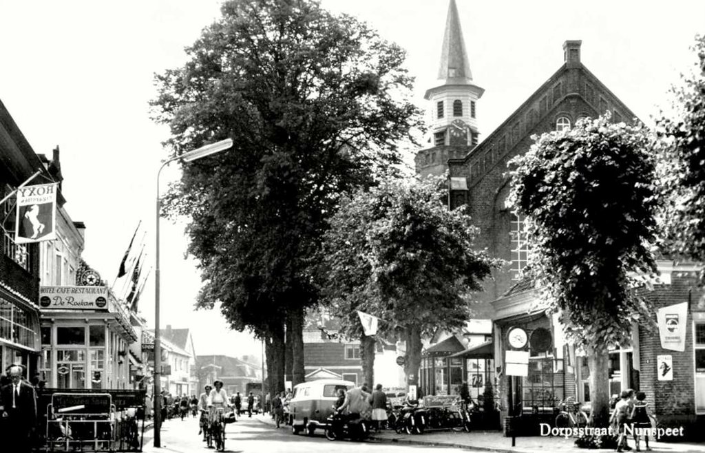 Dorpsstraat — Nunspeet