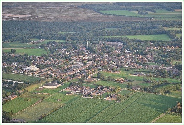 Luchtfoto's — Uddel