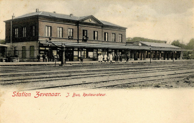 Station — Zevenaar
