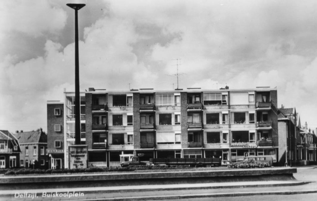 Buiskoolplein — Delfzijl