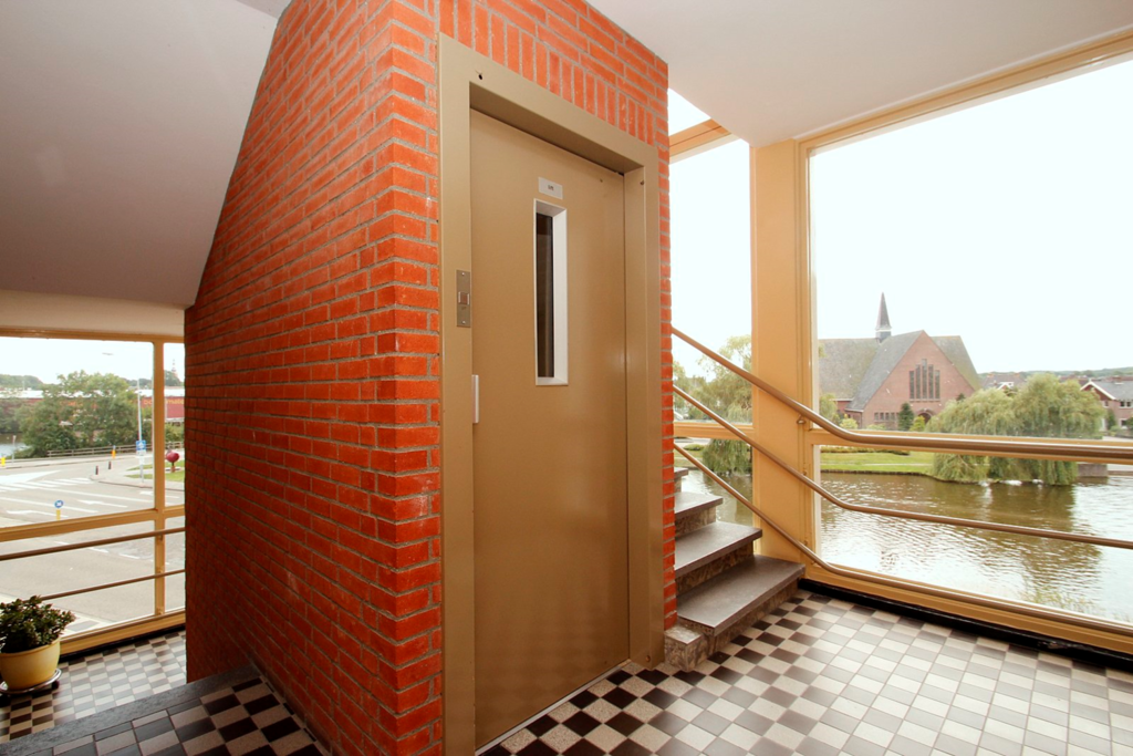 Burgemeester Buiskoolplein — Delfzijl