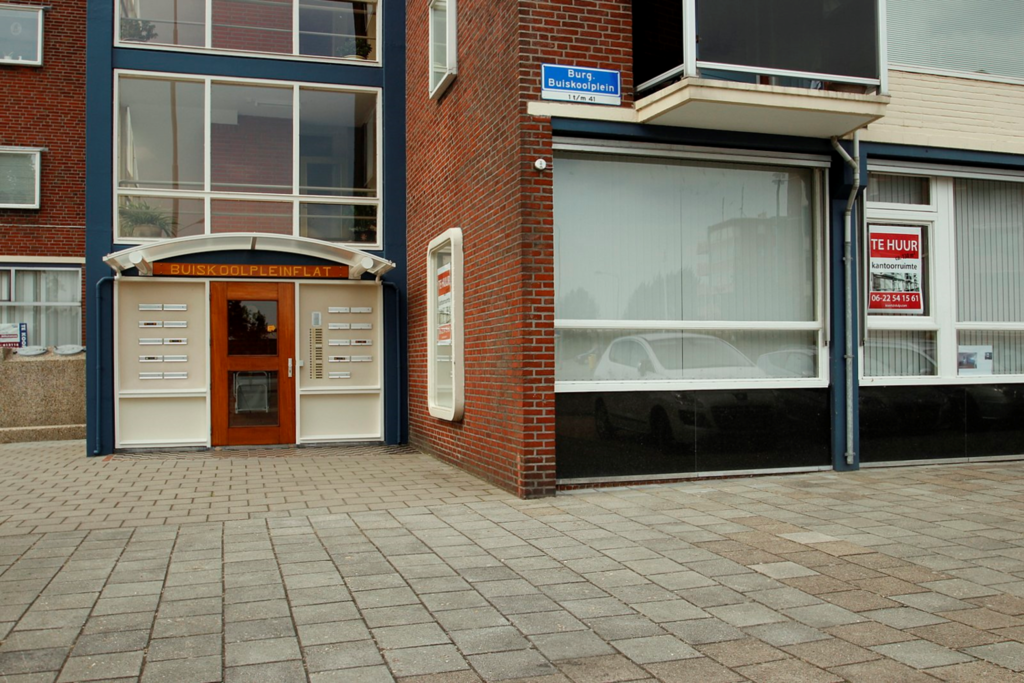 Burgemeester Buiskoolplein — Delfzijl