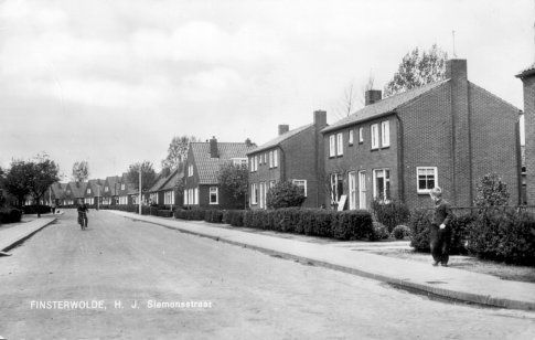 H.J. Siemonsstraat — Finsterwolde