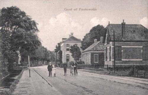 Hoofdweg — Finsterwolde