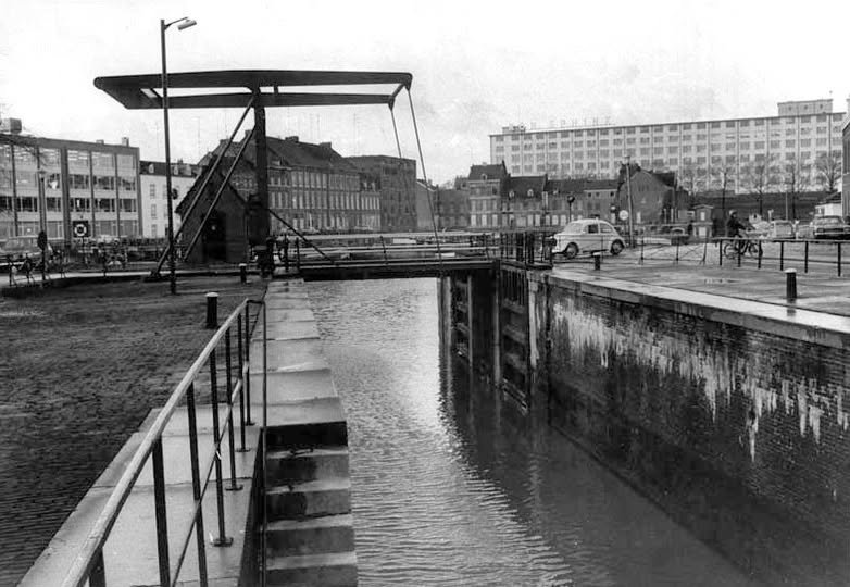 Bassin — Maastricht