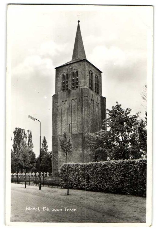 Kerken — Bladel