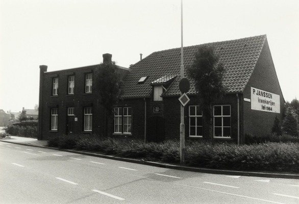 Burgemeester Verkuylstraat — Boxmeer