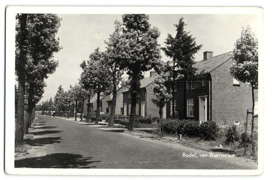 Van Baarsstraat — Budel