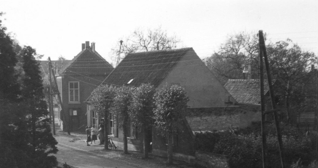 Dorpsstraat — Esch