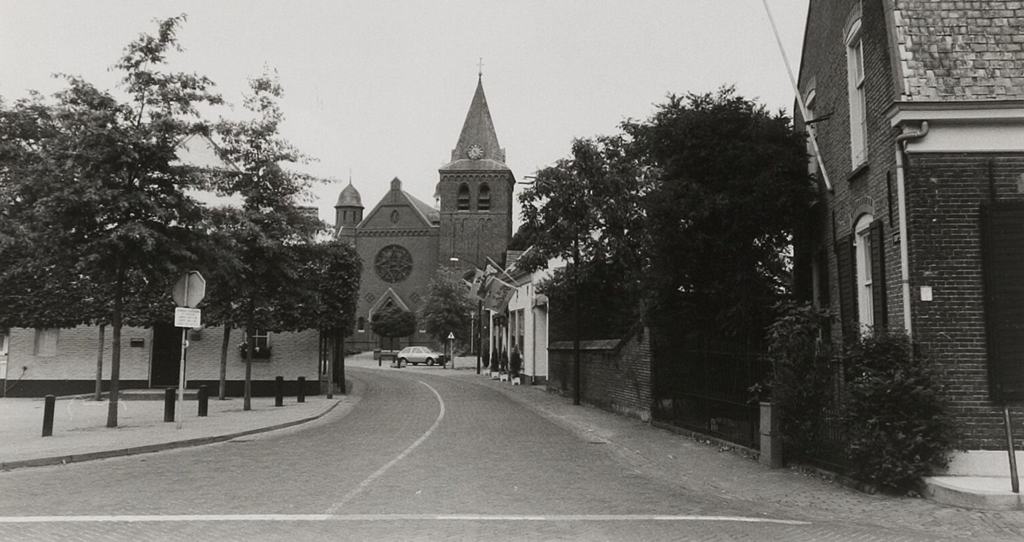 Dorpsstraat — Esch