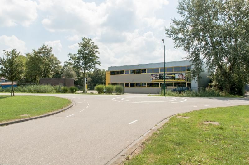 Ambachtstraat — Giessen