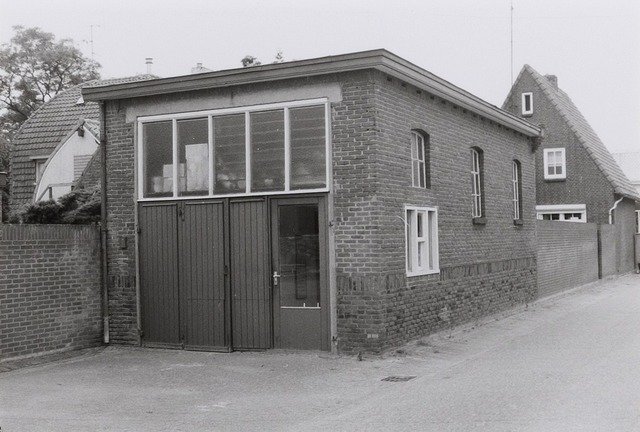 Dorpsstraat — Halsteren