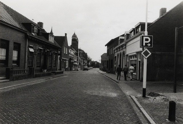 Dorpsstraat — Halsteren