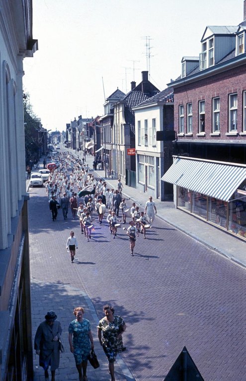 Hoofdstraat — Kaatsheuvel