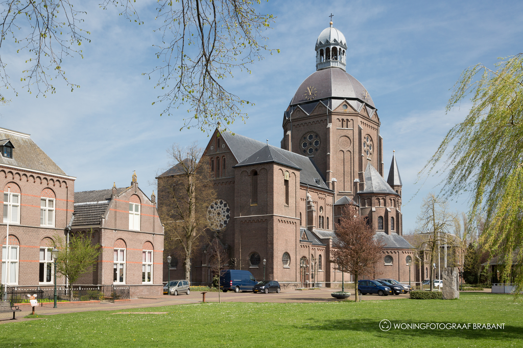 Kerkplein — Raamsdonk