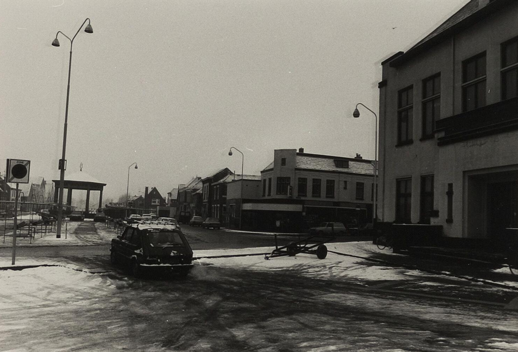 Heereplein — Raamsdonksveer
