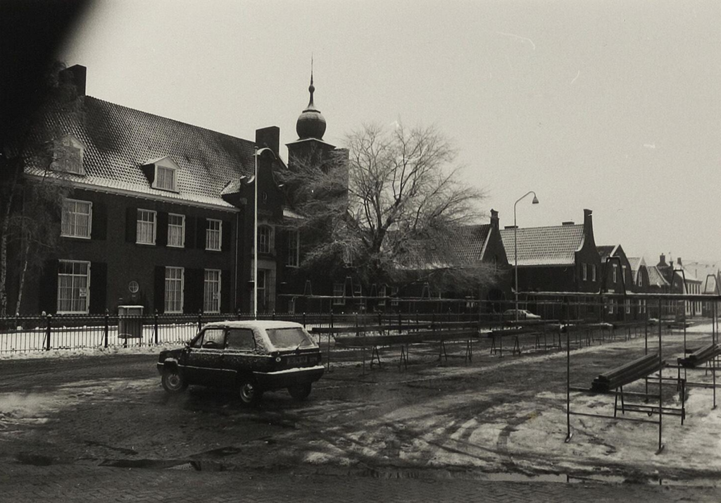 Heereplein — Raamsdonksveer