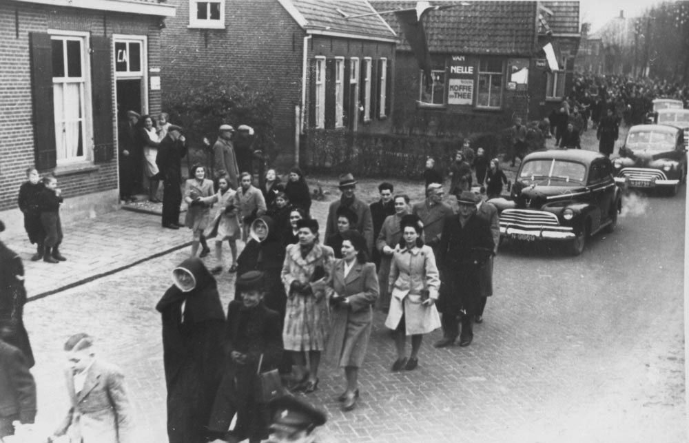 Dorpsstraat — Rosmalen