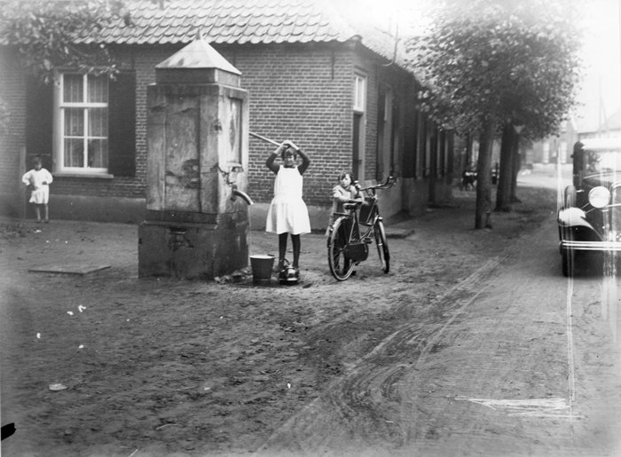Dorpsstraat — Rosmalen