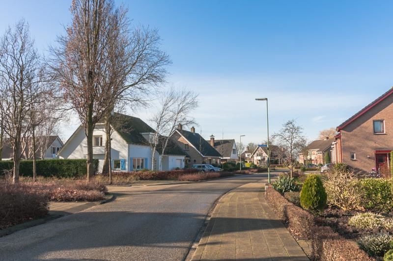 Acacialaan — Sleeuwijk