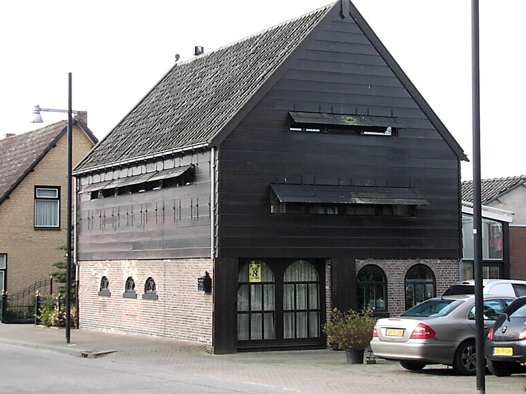 Hoofdstraat — Sprang-Capelle
