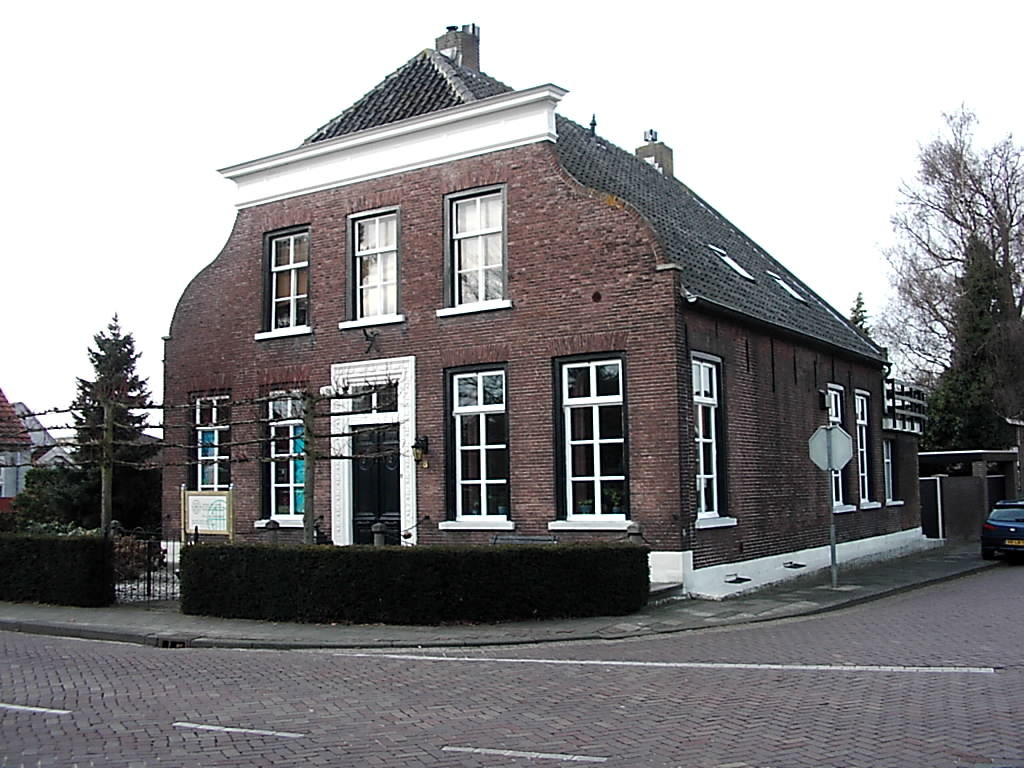Kerkstraat — Sprang-Capelle