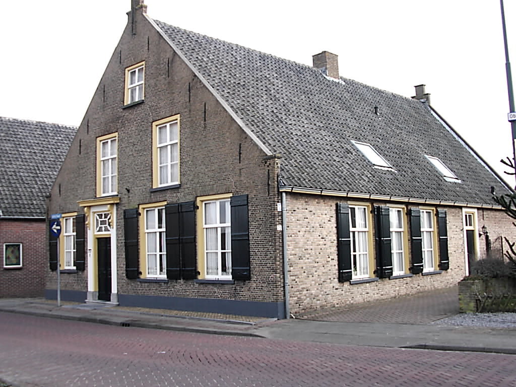 Kerkstraat — Sprang-Capelle