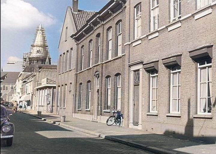 Blauwstraat — Steenbergen