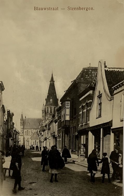 Blauwstraat — Steenbergen